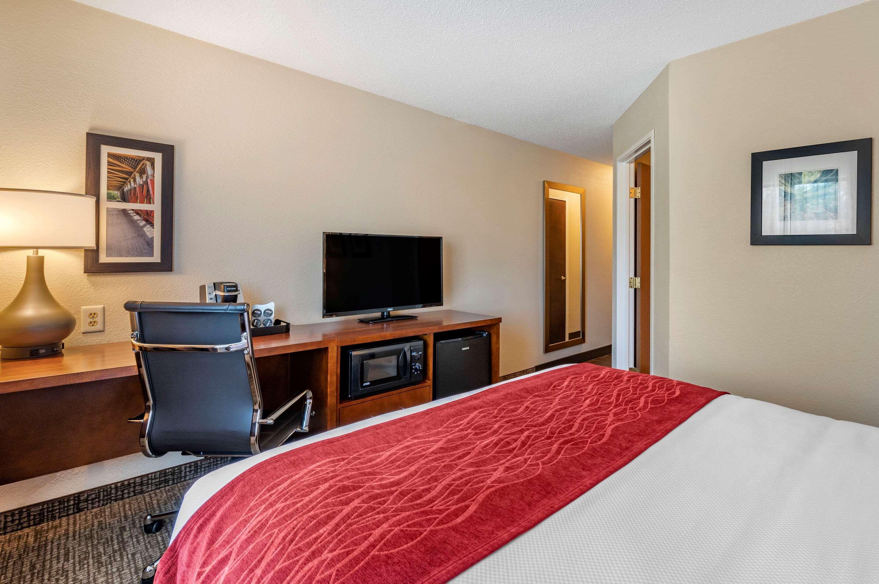 Comfort Inn La Porte Экстерьер фото
