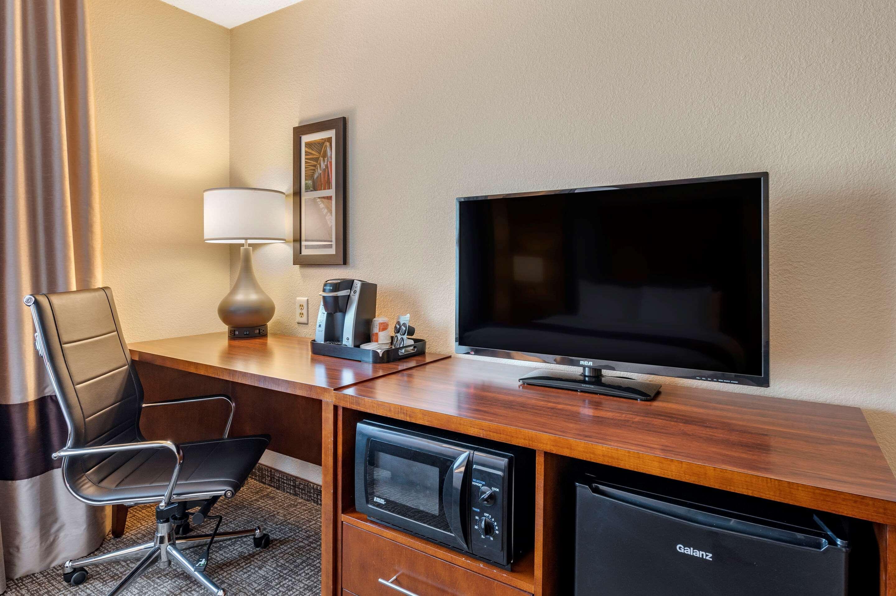 Comfort Inn La Porte Экстерьер фото