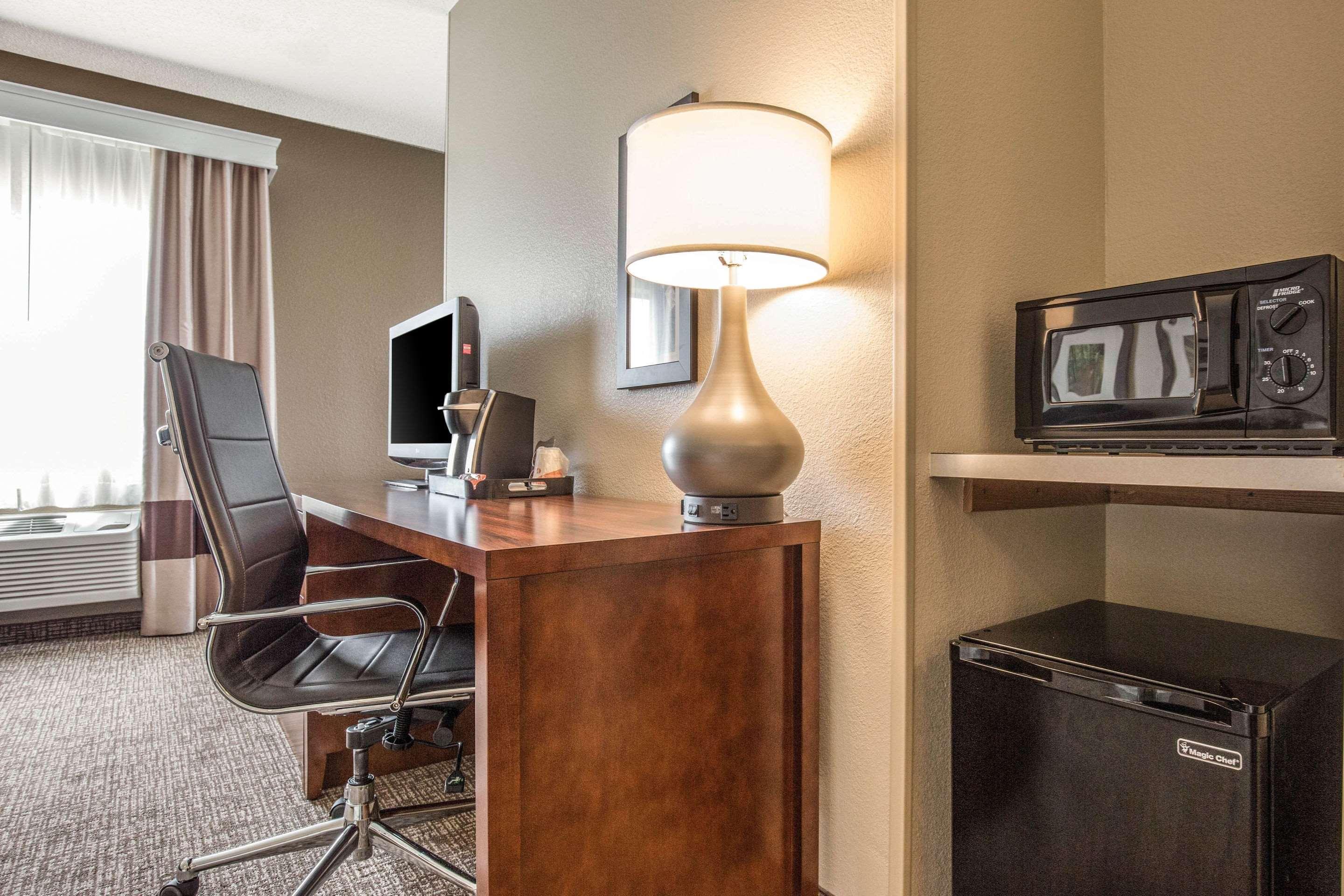Comfort Inn La Porte Экстерьер фото